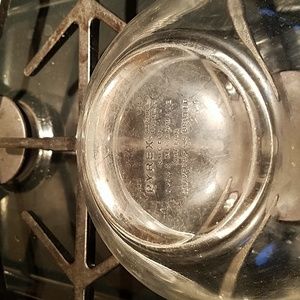 Vintage Pyrex Casserole with Lid!